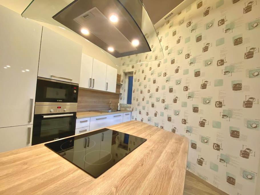Apartamento Luxury Buda Budapest Exterior foto